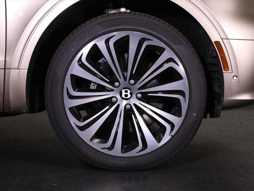 2025 Bentley Bentayga EWB Azure