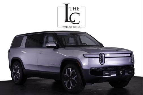 2024 Rivian R1S Adventure