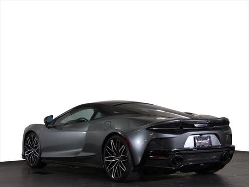 2023 McLaren GT Base