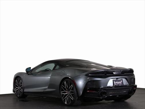 2023 McLaren GT