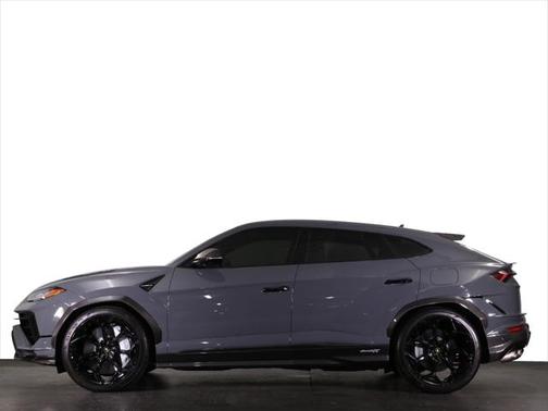 2024 Lamborghini Urus Performante