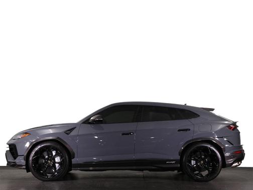 2024 Lamborghini Urus Performante