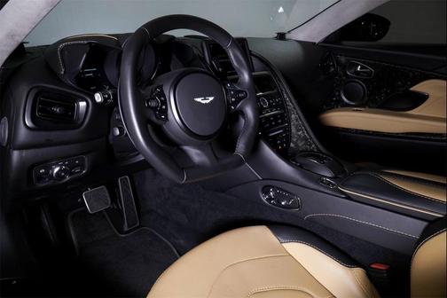 2020 Aston Martin DBS Superleggera