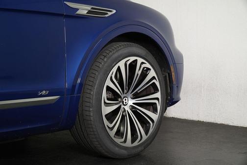 2022 Bentley Bentayga V8