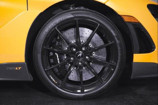 MSO Bespoke Etna Orange 2022 McLaren 765LT Spider