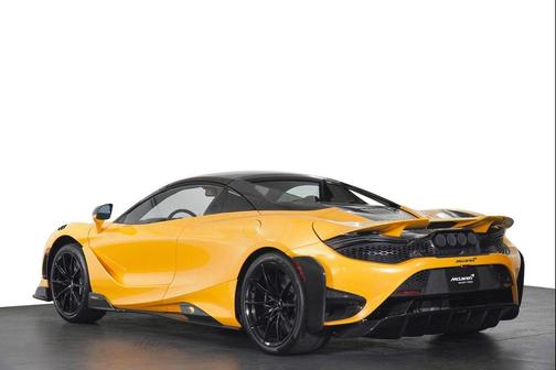 MSO Bespoke Etna Orange 2022 McLaren 765LT Spider