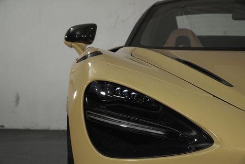 MSO Bespoke Etna Orange 2022 McLaren 765LT Spider