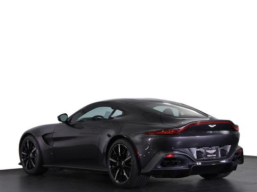 2019 Aston Martin Vantage Base