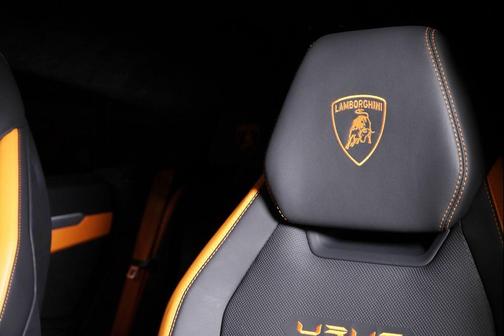 2023 Lamborghini Urus S