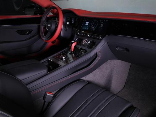 2025 Bentley Continental GT 