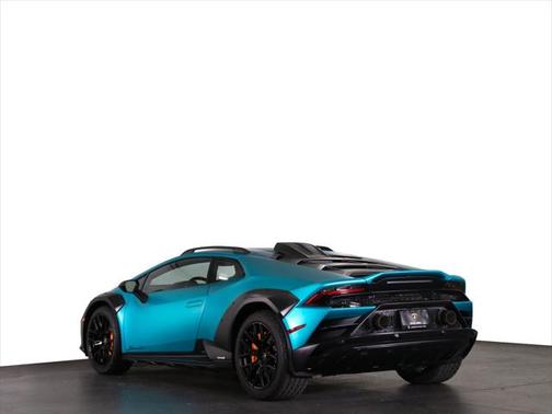 2024 Lamborghini Huracan Sterrato Base