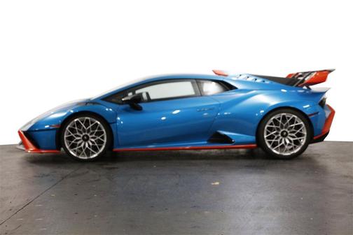 2022 Lamborghini Huracan STO Coupe