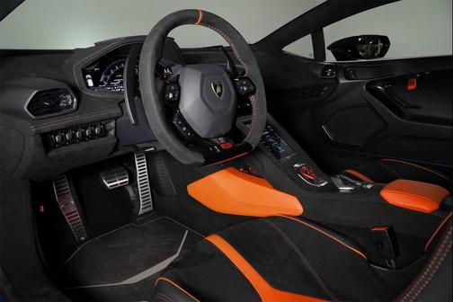 2022 Lamborghini Huracan STO Coupe