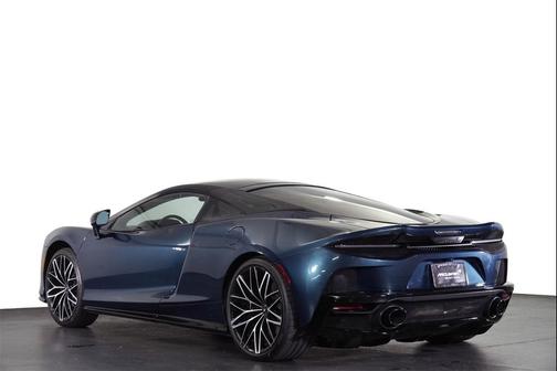 2023 McLaren GT 