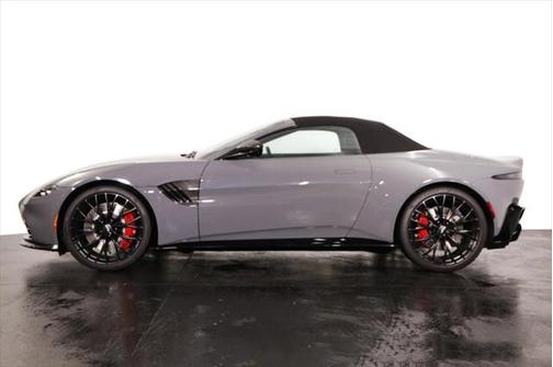 2023 Aston Martin Vantage Roadster