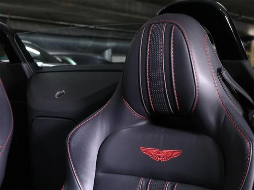 2023 Aston Martin Vantage Roadster