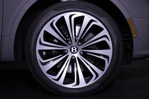 2025 Bentley Bentayga Azure