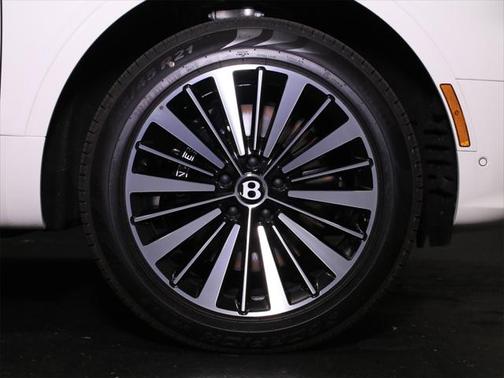 2025 Bentley Bentayga Azure