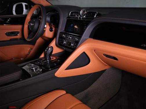 2025 Bentley Bentayga Azure