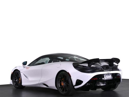 2025 McLaren 750S Coupe