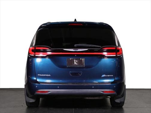 2022 Chrysler Pacifica L