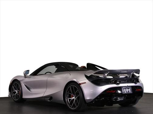 2020 McLaren 720S Base