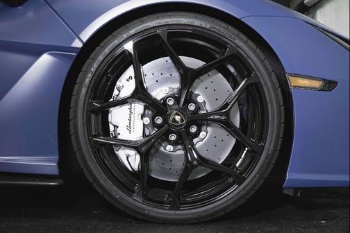 Blu Grifo Matt 2025 Lamborghini Revuelto Selezione CPO