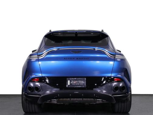 2025 Aston Martin DBX 707