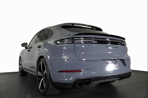 2024 Porsche Cayenne Cayenne Turbo E-Hybrid