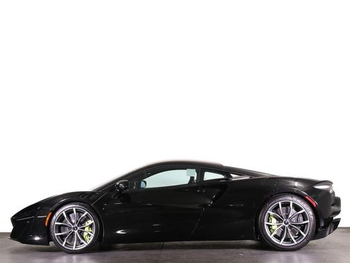 2025 McLaren Artura Performance