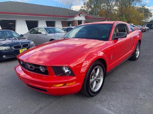 2006 Ford Mustang Deluxe