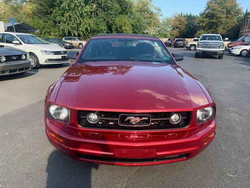 2006 Ford Mustang Base