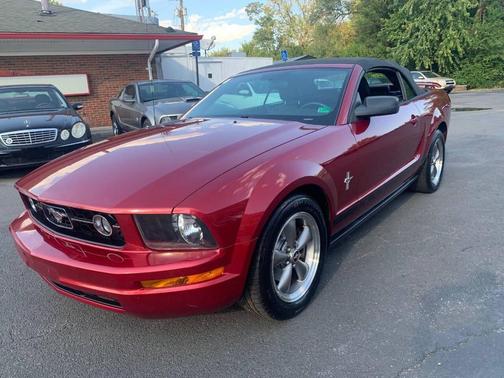 2006 Ford Mustang Base