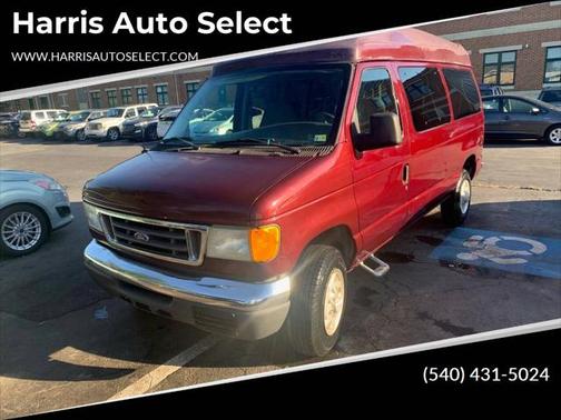 2005 Ford E350 Super Duty XL Wagon