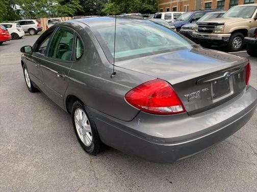 2005 Ford Taurus SEL