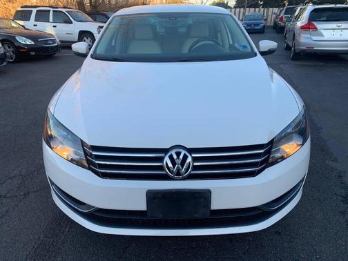 2014 Volkswagen Passat 2.5L SE