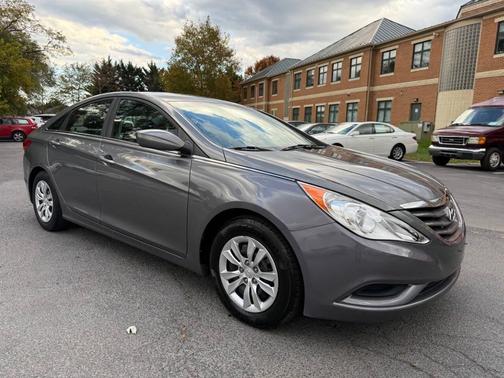 2012 Hyundai SONATA GLS