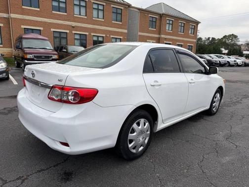 2011 Toyota Corolla LE