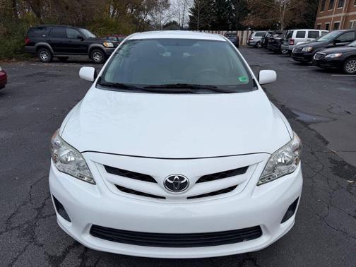 2011 Toyota Corolla LE