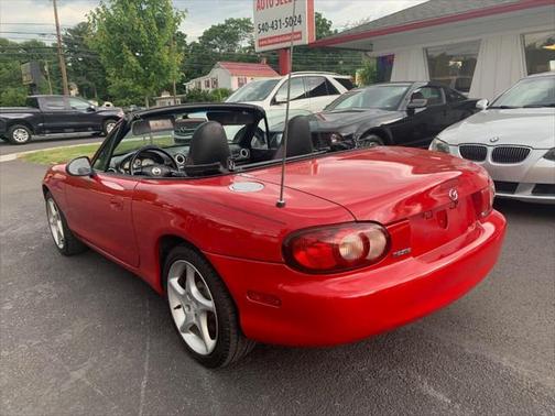 2003 Mazda MX-5 Miata LS