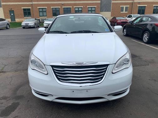 White 2011 Chrysler 200 Touring