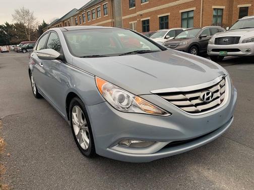 2012 Hyundai SONATA Limited