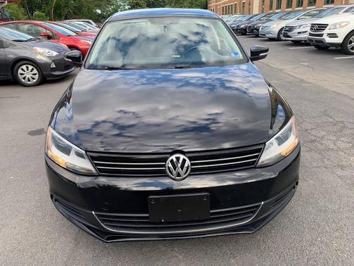 Black Uni 2013 Volkswagen Jetta SE