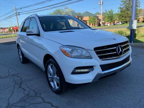 White 2014 Mercedes-Benz M-Class 4MATIC