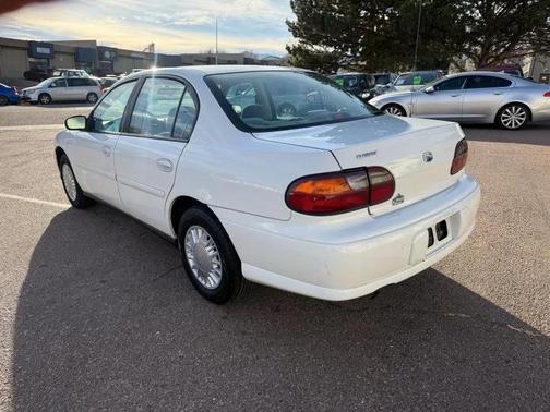 2004 Chevrolet Classic 