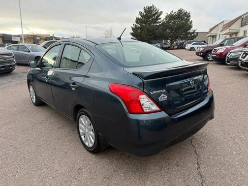 2015 Nissan Versa 1.6 S+