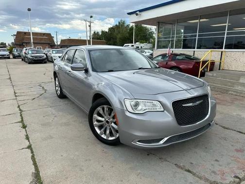 Billet Silver Metallic Clearcoat 2017 Chrysler 300 Limited