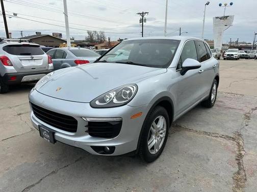 Rhodium Silver Metallic 2017 Porsche Cayenne Cayenne