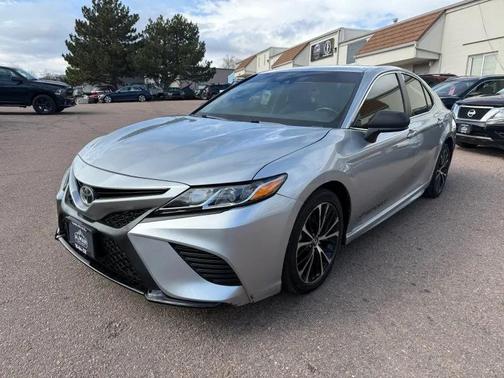 2018 Toyota Camry SE