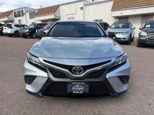 2018 Toyota Camry SE